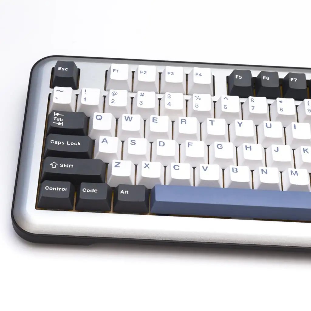 GMK+ Pengüin Cherry Custom Keycap Set - Image 2