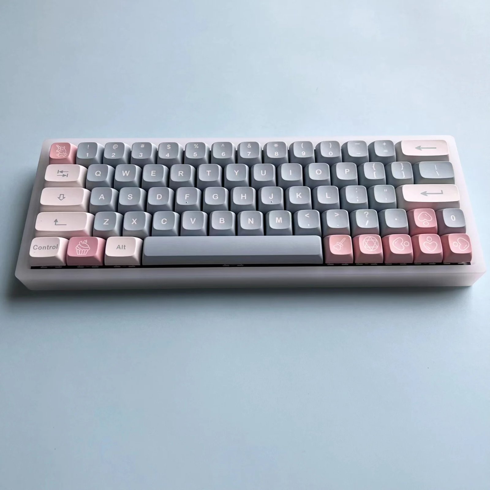 GMK+ Pinky Grey XDA Custom Keycap Set - Image 4