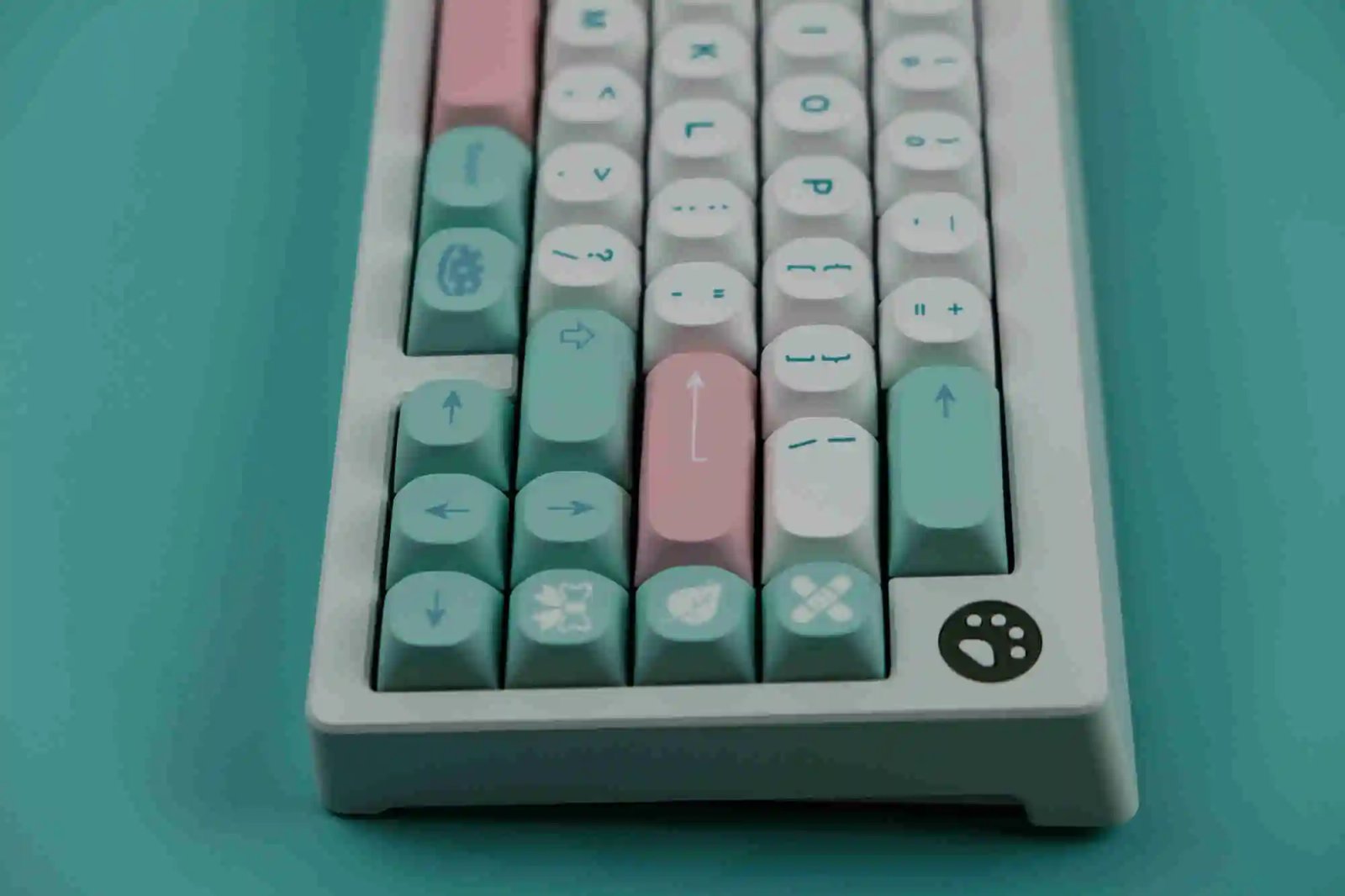 GMK+ Pinky Mint MA Custom Keycap Set