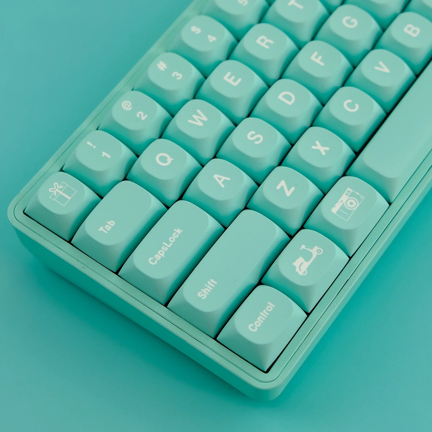GMK+ Turquoise MA Custom Keycap Set - Image 5