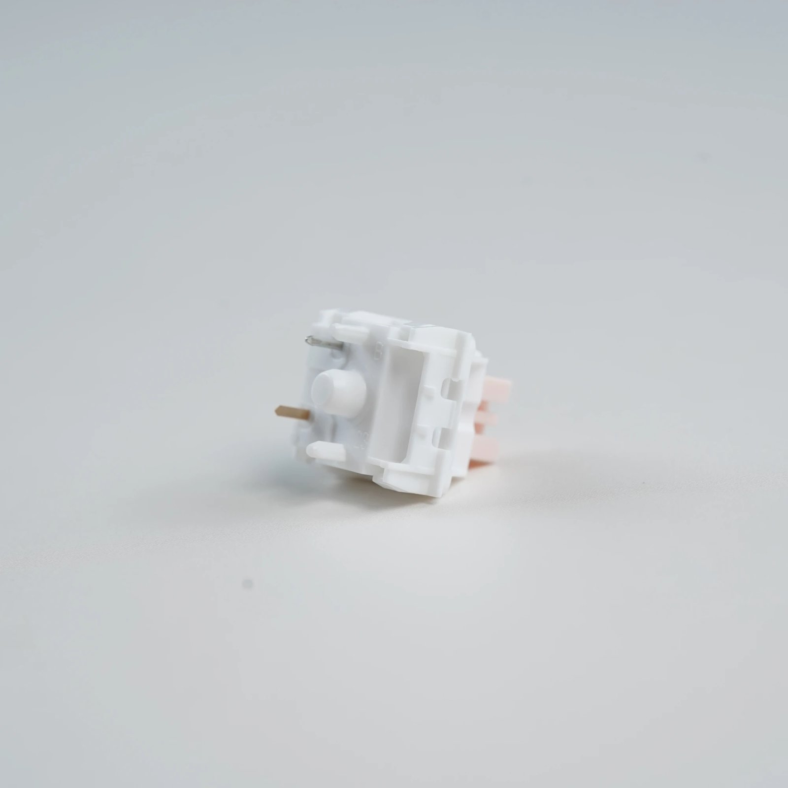 GMK+ Keyboard Soft Pink Switches